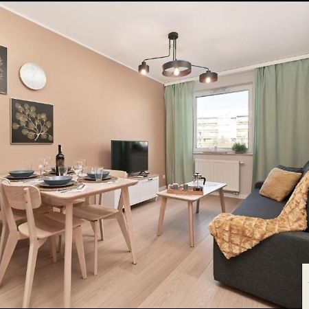 Szoste Pietro Apartment Вроцлав Екстериор снимка